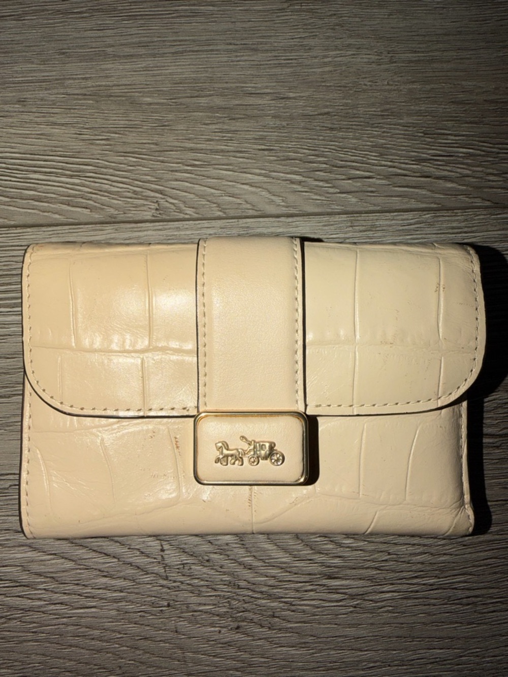 Coach Cream Croc-Embossed Leather Wallet with Gold Horse & Carriage Accent